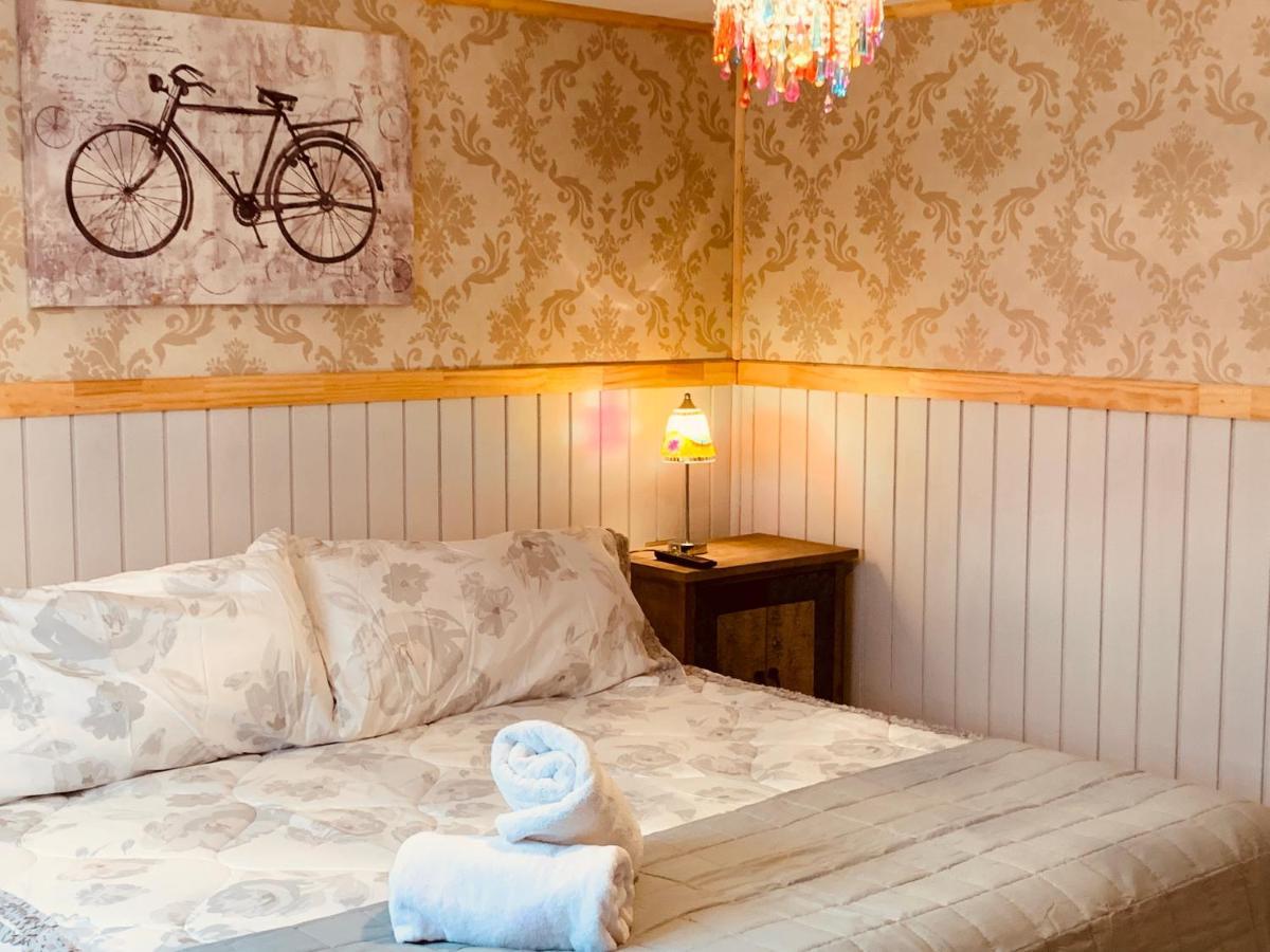 Arte Brisa Hostal Boutique Puerto Natales Luaran gambar