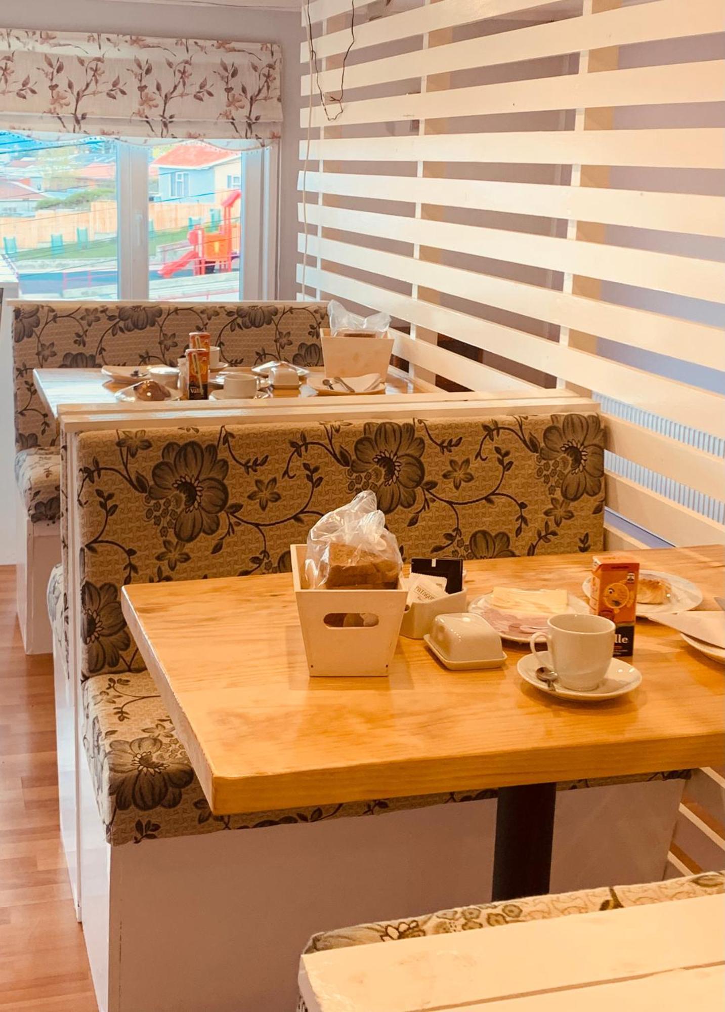 Arte Brisa Hostal Boutique Puerto Natales Luaran gambar